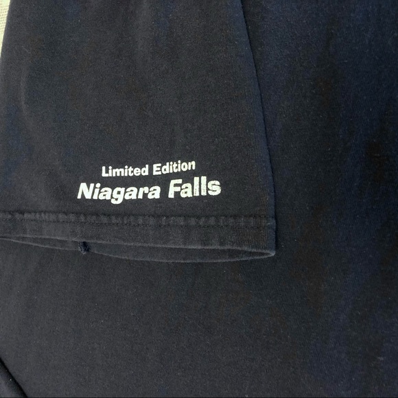 Hard Rock Cafe Canada Niagara Falls Size Medium - Picture 4 of 5